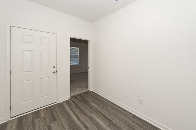 Photo - 4 Bedroom 3 Bath House in Watson Hill - Su...