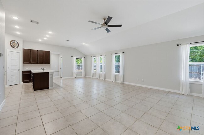 201 Benedict Ave