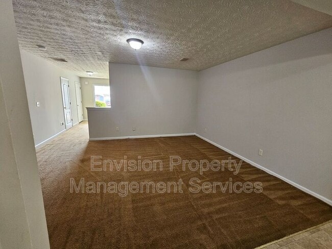 678 Georgetown Ct