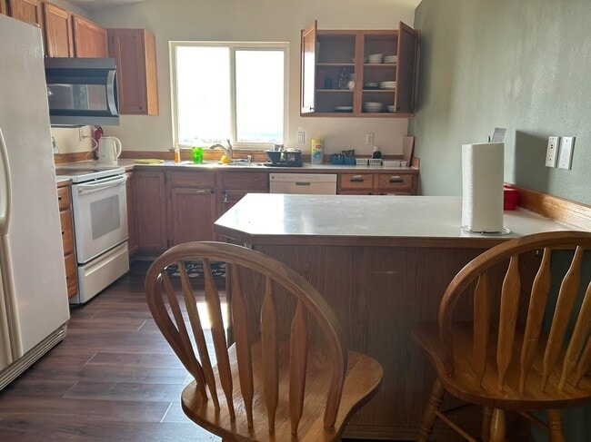 Photo - 6904 54th Pl NE Unit D with shared bath