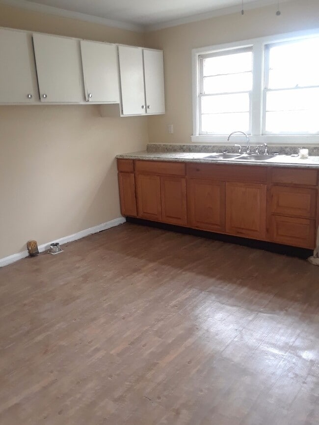 Photo - Renters Special