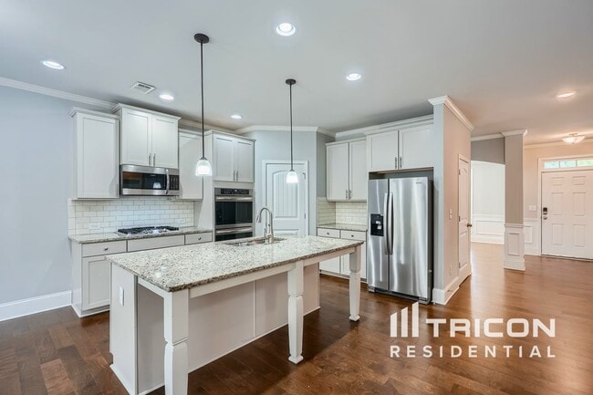 Photo - 5928 Wolf Creek Dr