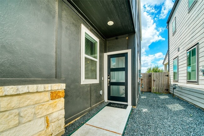 Photo - 3830 Singing Coast Path