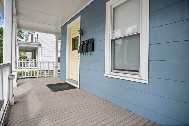 Photo - 135 Clifton St Unit 3