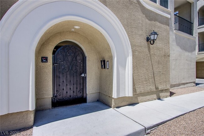 Photo - 2555 Hampton Rd Unit 11201
