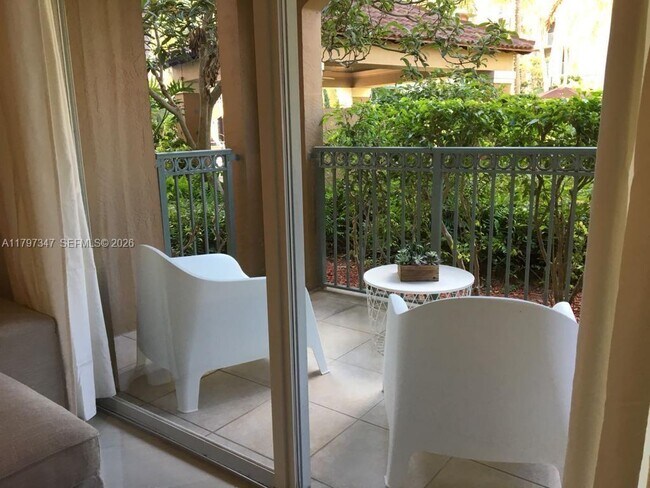 Photo - 19701 E Country Club Dr Unidad 5108