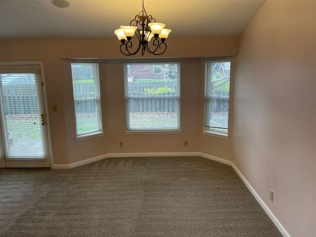 Photo - 3 Bedroom House!