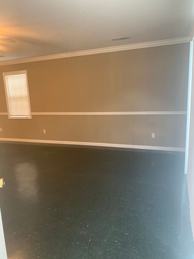 Photo - Beautiful 2 Bedroom Home with Spacious Bonus Room!