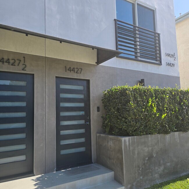 14427 Tiara St Unidad 14427
