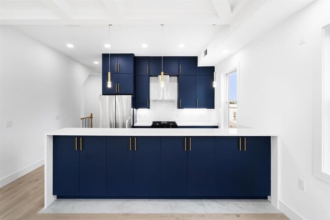 Photo - 125 Collard St