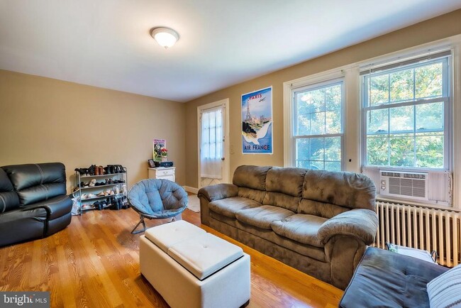 Photo - 3624 S St NW