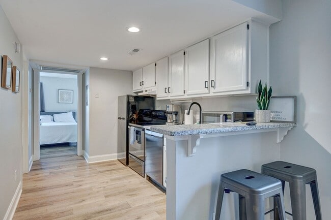 4752 Seahawk Ct Unit B10