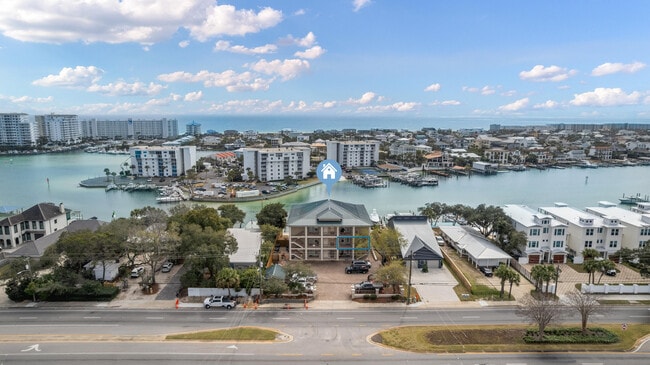 Building Photo - 724 Harbor Blvd Unit 202