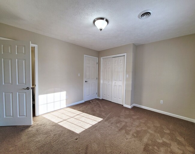 Photo - 316 Jones Ln