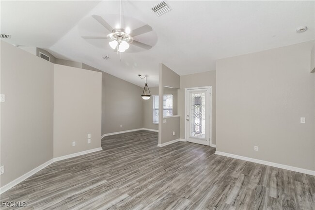 Photo - 1619 Geranium Ave