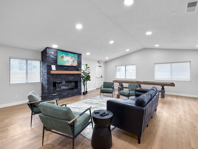 Photo - Rock Ridge Commons