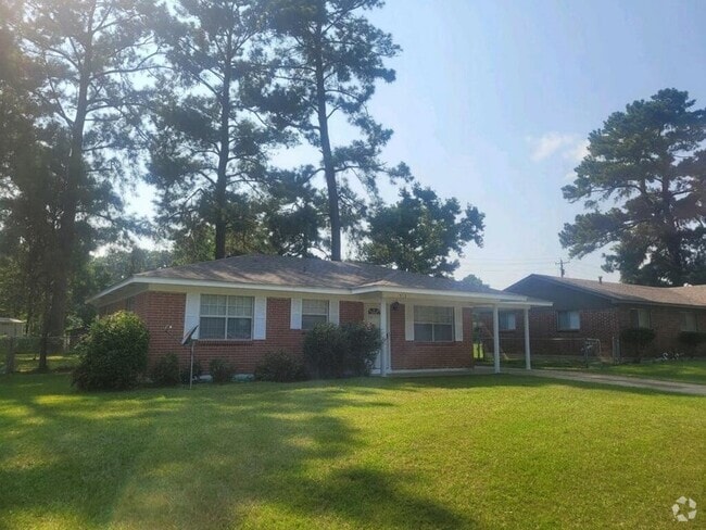 Building Photo - 513 Magnolia St Rental