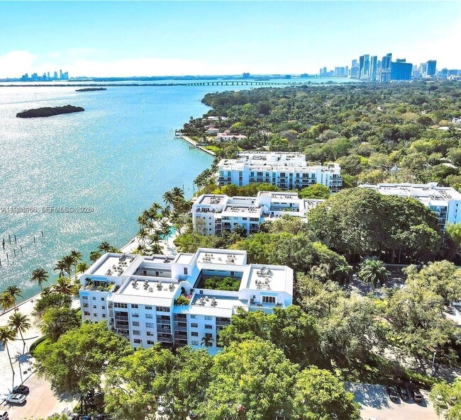 Building Photo - 750 NE 64th St Unit B301