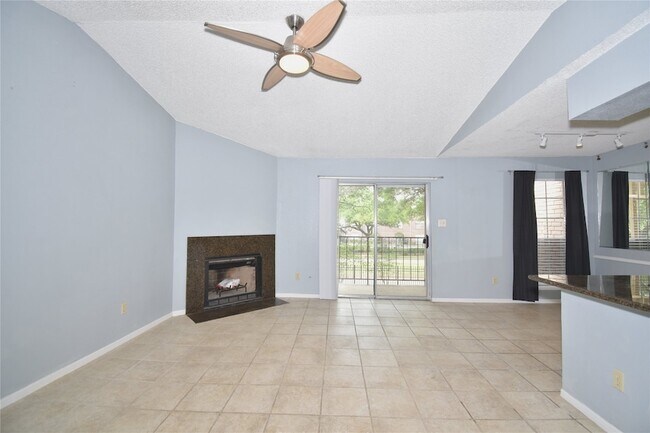 Photo - 2120 El Paseo St Unit 108