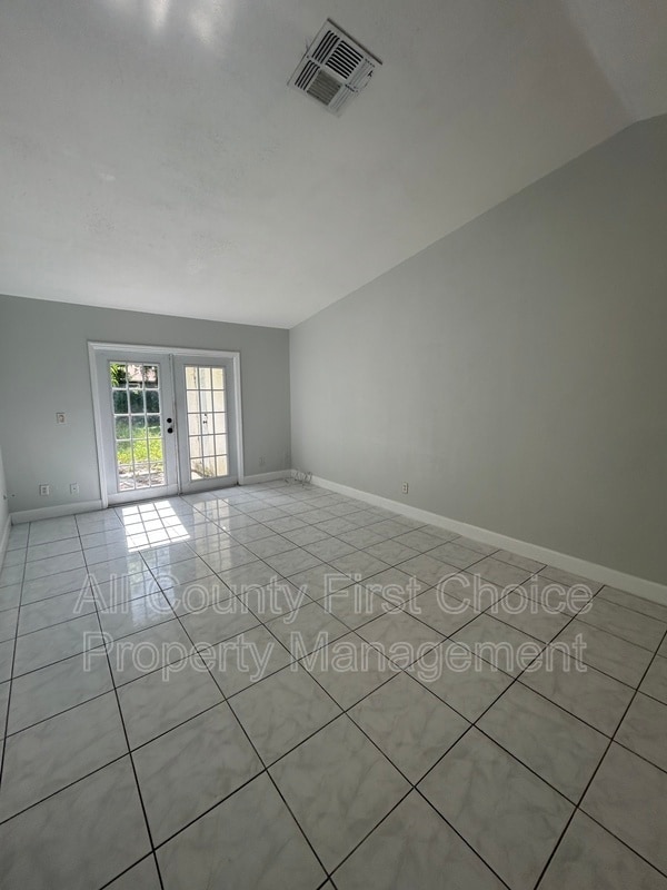 Photo - 3621 35th St N