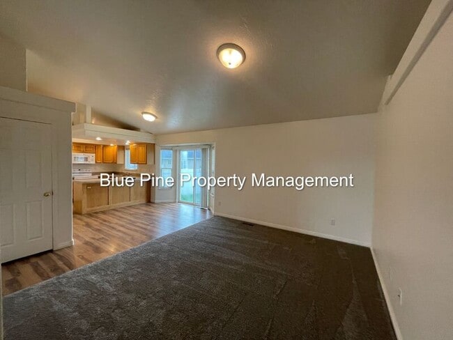 Photo - 1156 Matchpoint Dr