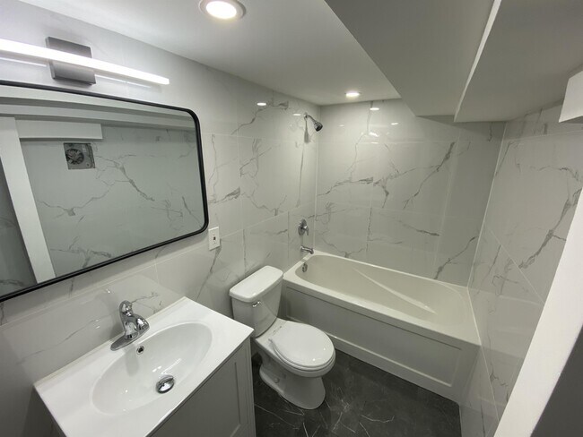 Photo - 55 Wentworth St S Unit 5/B1