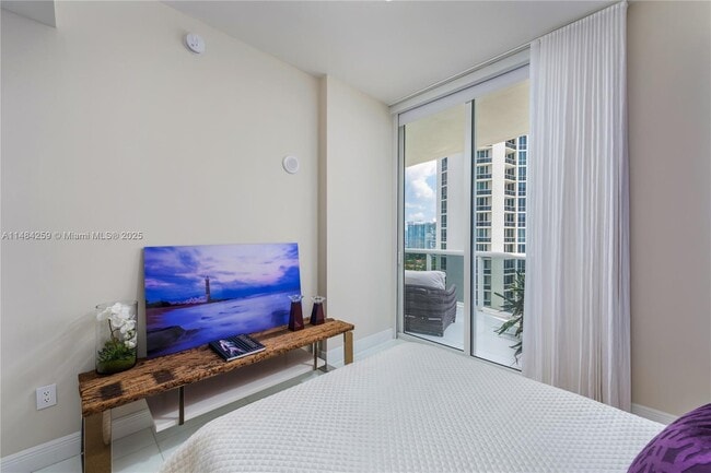Photo - 15811 Collins Ave Unit 1702