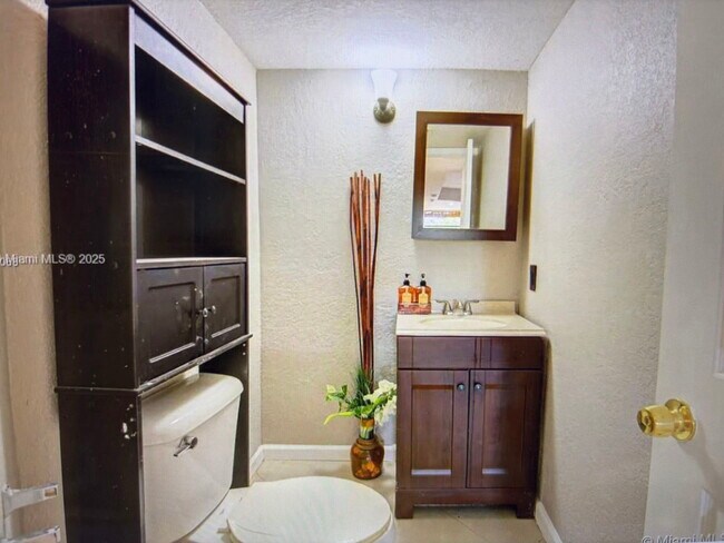 Photo - 9953 SW 147th Ct