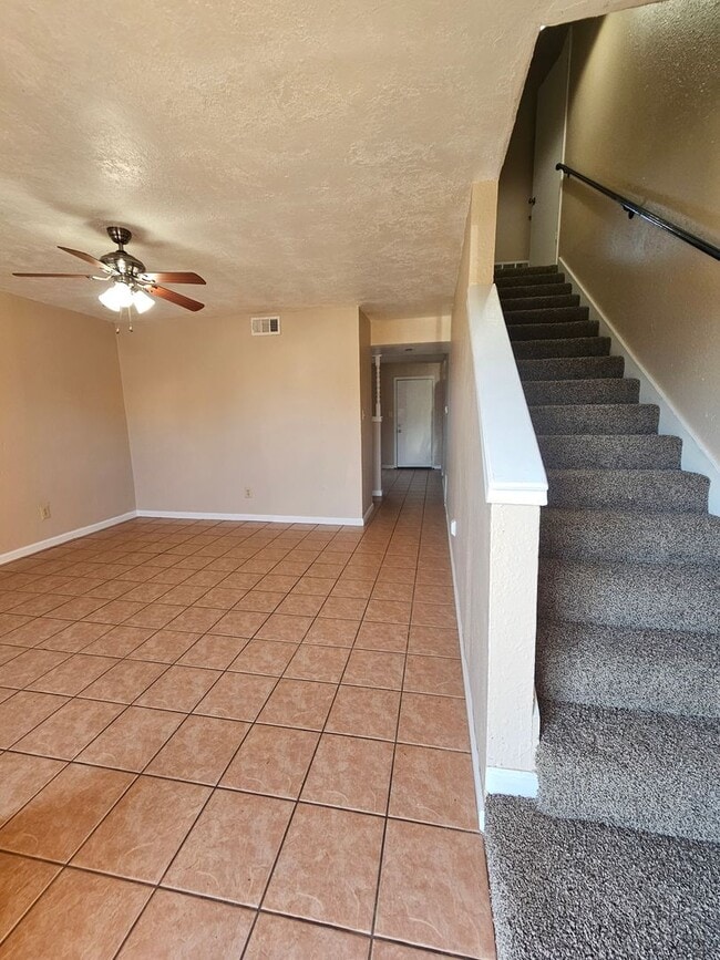 Photo - (3) Bed/(1.5) Bath Townhome Avail NOW!