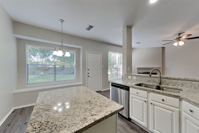 Photo - 1314 Buchans Dr