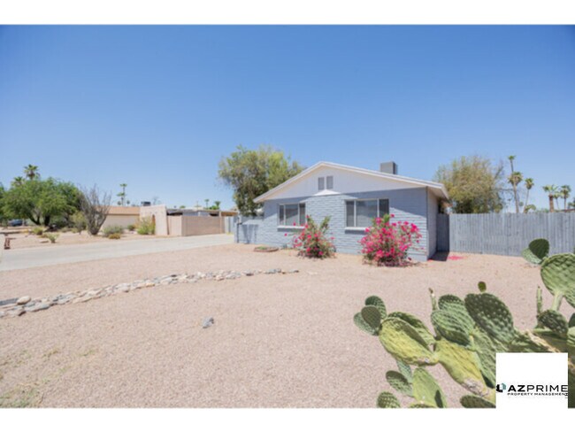 Photo - Stylish 4/2 Tempe House!