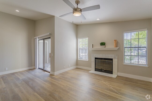 1HAB,1BA - 829&nbsp;ft² Azalea - Slate Creek