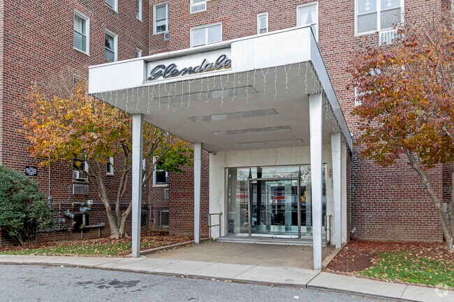 Entrance - Glendale Gardens