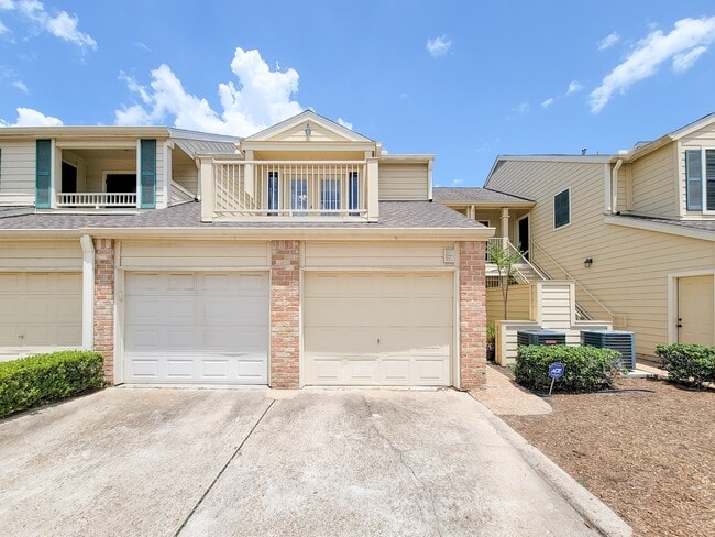 Building Photo - 755 Bering Dr Unit B