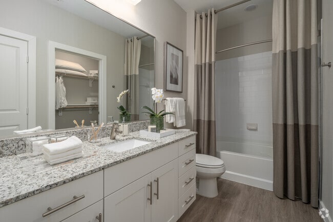 2BR, 1.5BA - 1,072SF