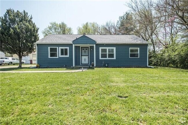 Building Photo - Fantastic 3bd/2ba home! Let yourself in!