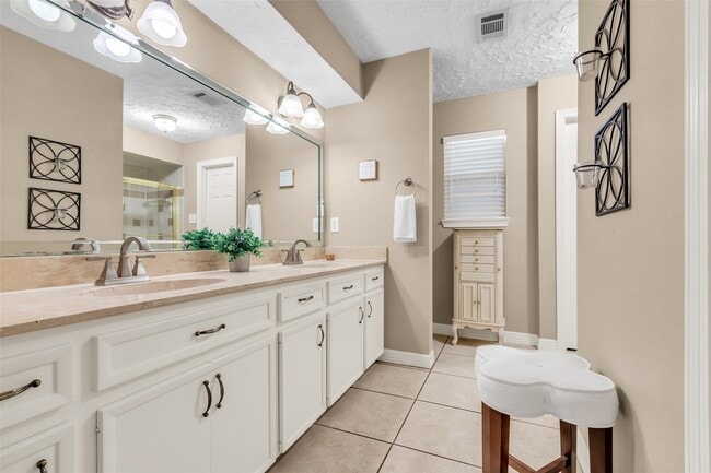Photo - 24102 Northcrest Dr
