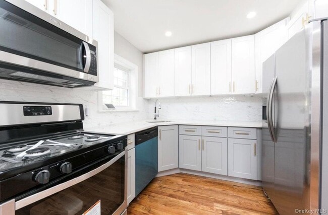 Photo - 116-27 134th St