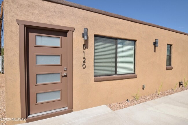 Building Photo - 5116 E Pima St