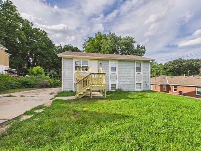 Building Photo - 3104 Orville Ave Unit A