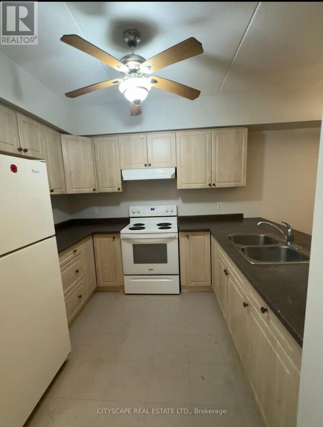 Photo - 24 Harris Ave Unité 112