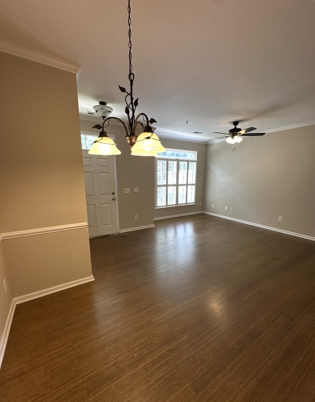 Spacious 3-Bed Townhouse in Raleigh