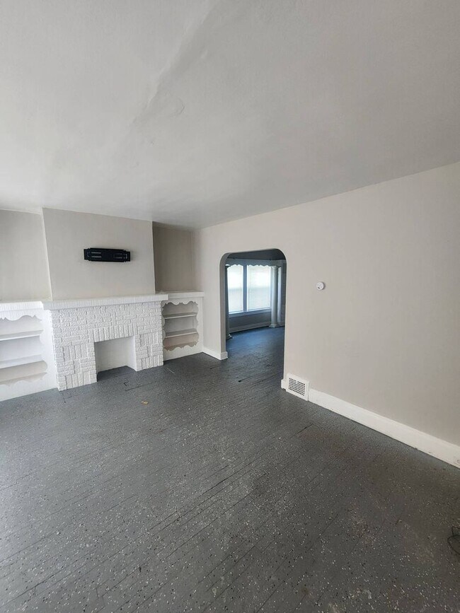 Photo - 1631 Hillcrest Rd Unit - 1