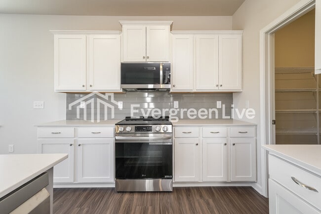 Photo - 5615 Hydrangea St