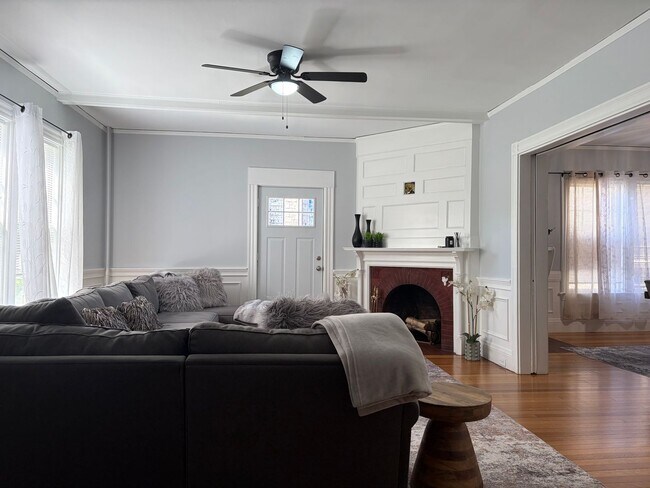 92 Mt Auburn St