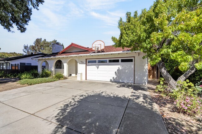 Photo - 192 S Bernardo Ave