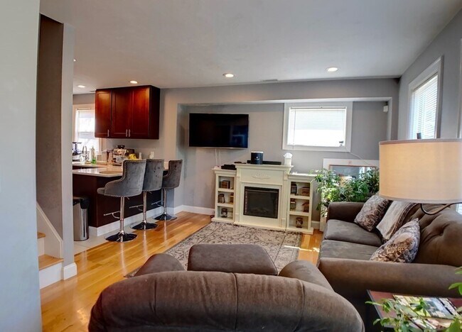 Photo - 10 Rockledge St Unit 2