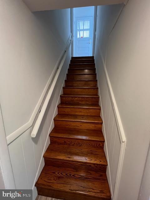 Photo - 2421 Evans Dr