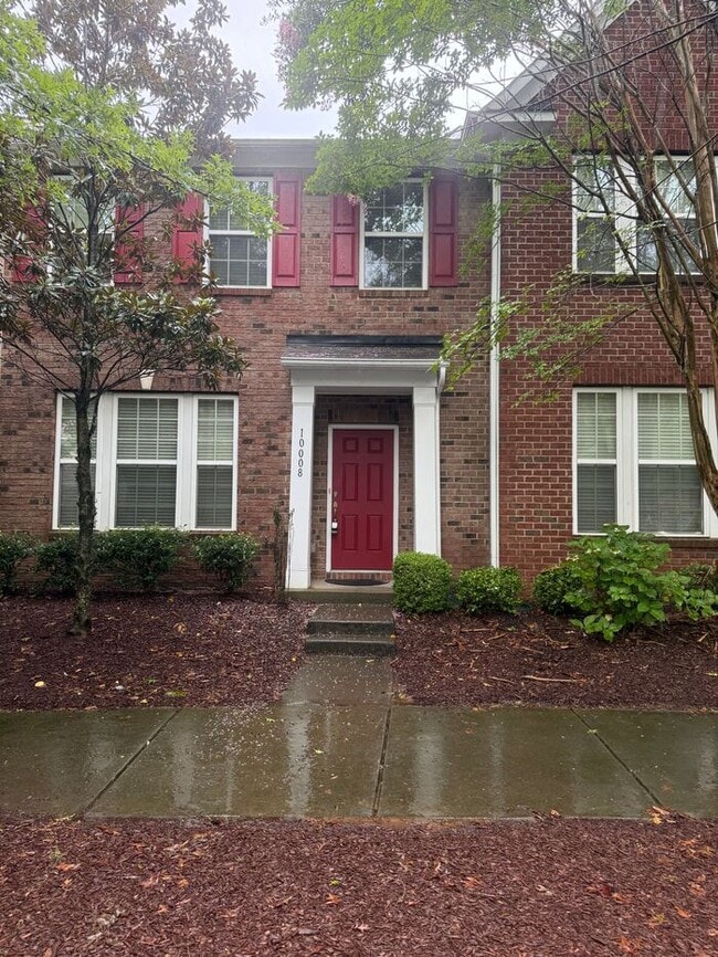 Building Photo - Charming 3-bedroom, 2-bath home located in...