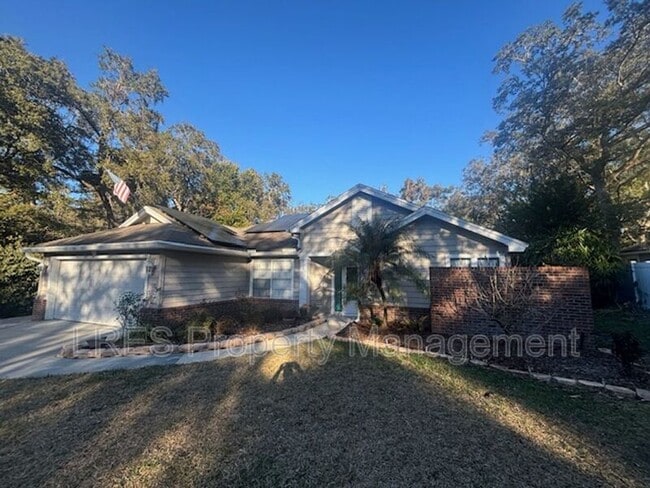 Photo - 319 Oak Leaf Cir